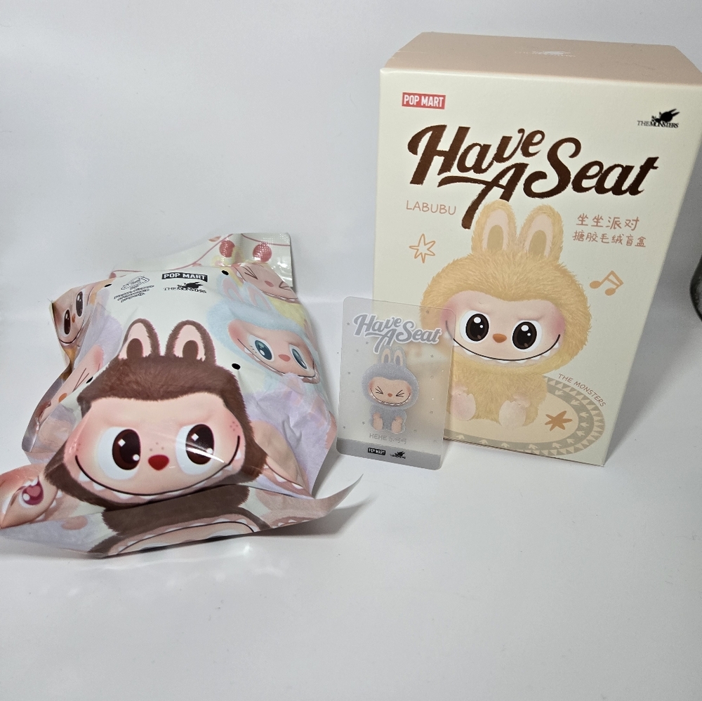 100% Authentic Pop Mart Labubu – “Have a Seat” Series - HeHe In Bag - Picture 2 of 7